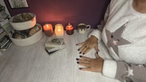 Leia mais sobre o artigo Aklındaki kişiye seni sordum? Onun gözünden sen? #tarot