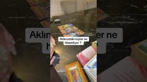 Leia mais sobre o artigo Aklınızdaki kişiler ne hissediyor ? 🍀#reels #tarot #disilenerji #tarotreading