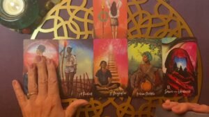 Leia mais sobre o artigo BARDZO WAŻNA WIADOMOŚĆ DLA CIEBIE OD NIEGO 💕#tarot #tarotinteractivo #tarotcards