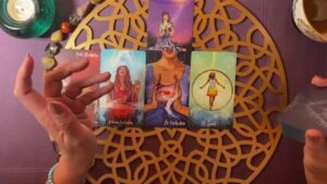 Leia mais sobre o artigo KTO JEST CI PRZEZNACZONY 😍 #tarotinteractivo #tarot #tarotcards #czytanietarota