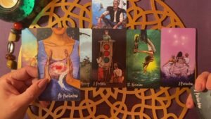 Leia mais sobre o artigo KTO JEST TOBĄ ZAUROCZONY 💕 #tarot #tarotinteractivo #tarotcards #czytanietarota