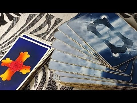 No momento, você está visualizando LARGA NOCHE DE TAROT Y MÁS || EN DIRECTO 🔴