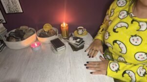 Leia mais sobre o artigo Retroda Geri Dönecek ve Senden özür dileyecek kişi kim? #tarot