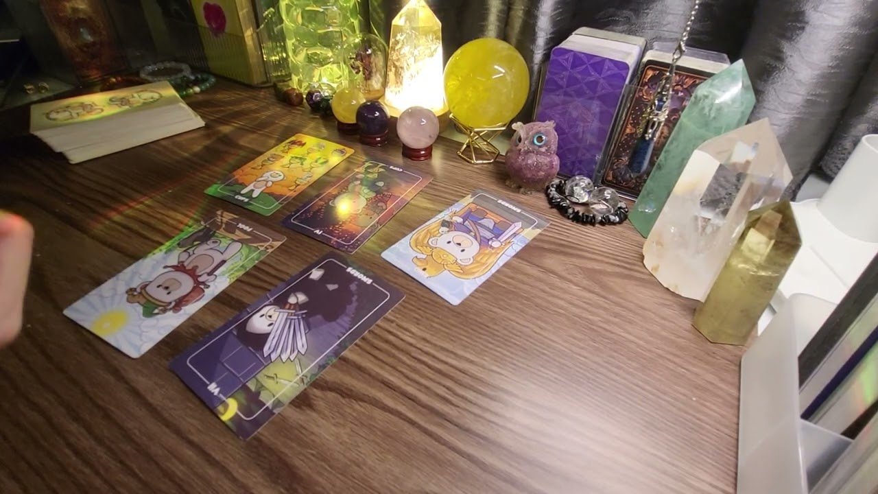 No momento, você está visualizando Tarot / Người mới tới hay người cũ quay về  💜