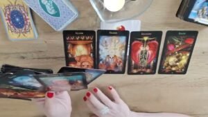 Leia mais sobre o artigo WIADOMOŚĆ OD NIEGO DLA CIEBIE   💌  TAROT #foryou #wróżba #karty TAROT