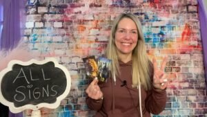 Leia mais sobre o artigo ALL SIGNS 🙋🏼‍♀️💗 Their Feelings for You! 💫 DECEMBER 2 – 8 2024 Tarot Love Reading
