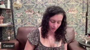 Leia mais sobre o artigo ALL SIGNS Tarot What’s the Blockage AND What/Who is influencing them?