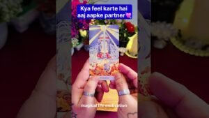 Leia mais sobre o artigo KYA FEEL KAR RAHE HAIN AAPKE PERSON | UNKI CURRENT FEELINGS HINDI TAROT #viral #shorts #tarot