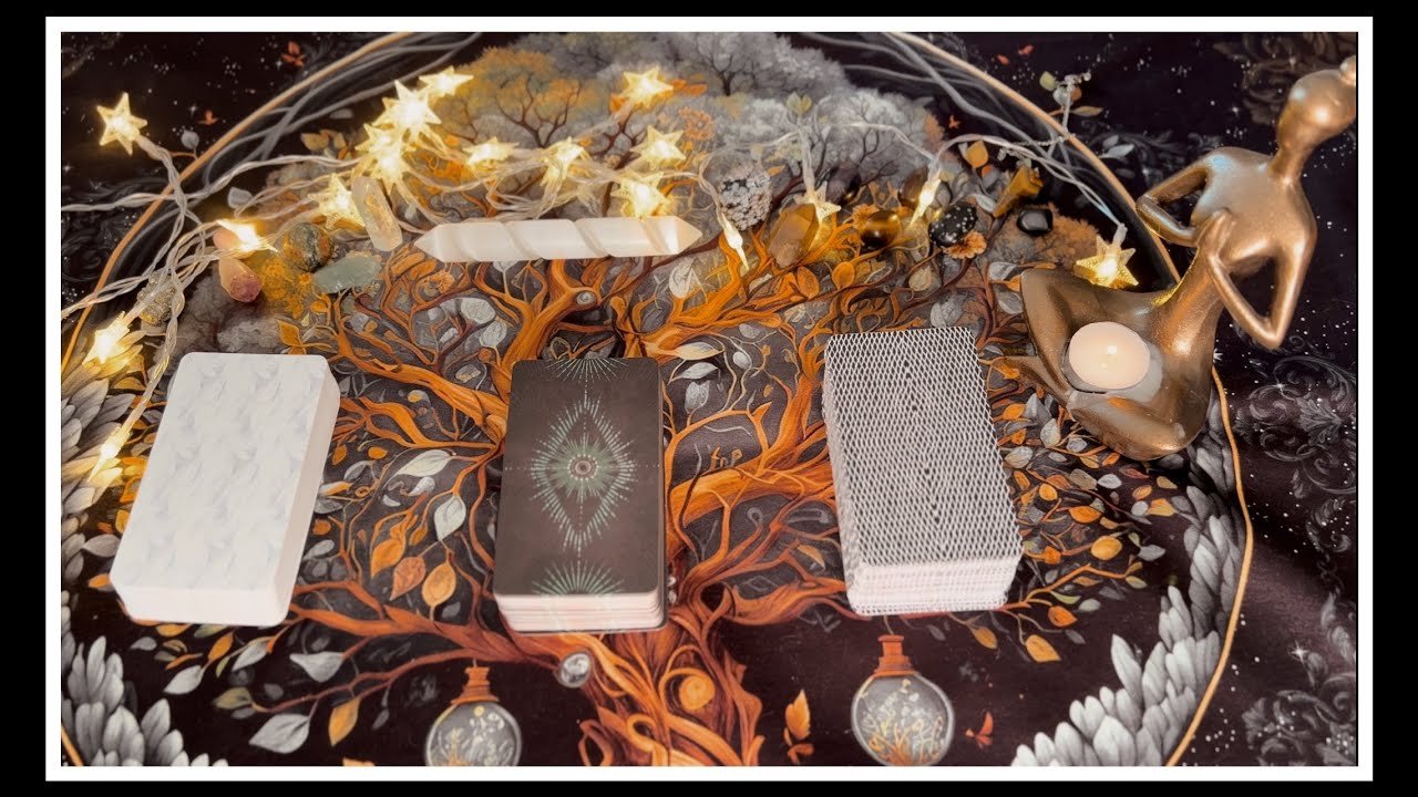 No momento, você está visualizando Yılbaşı Günü/Gecesi Ne Olacak Tarot Yorumu🔮🎄