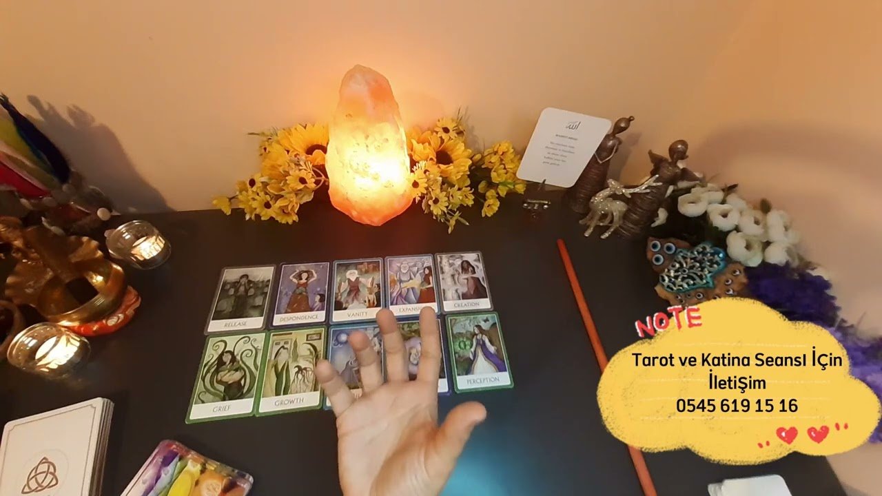 No momento, você está visualizando ⭐BEN NE YAPTIM😟ÜZGÜNÜM⭐ Onun Hayatında Neler Oluyor?Tarot Açılımı