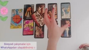 Leia mais sobre o artigo AKLINDAKİ KİŞİ BUGÜN NE YAŞIYOR ?💚ŞİFA ÇALIŞMASI🍀 #tarot #aboneol#ilişkiaçılımı #aşk #aklımdakikişi