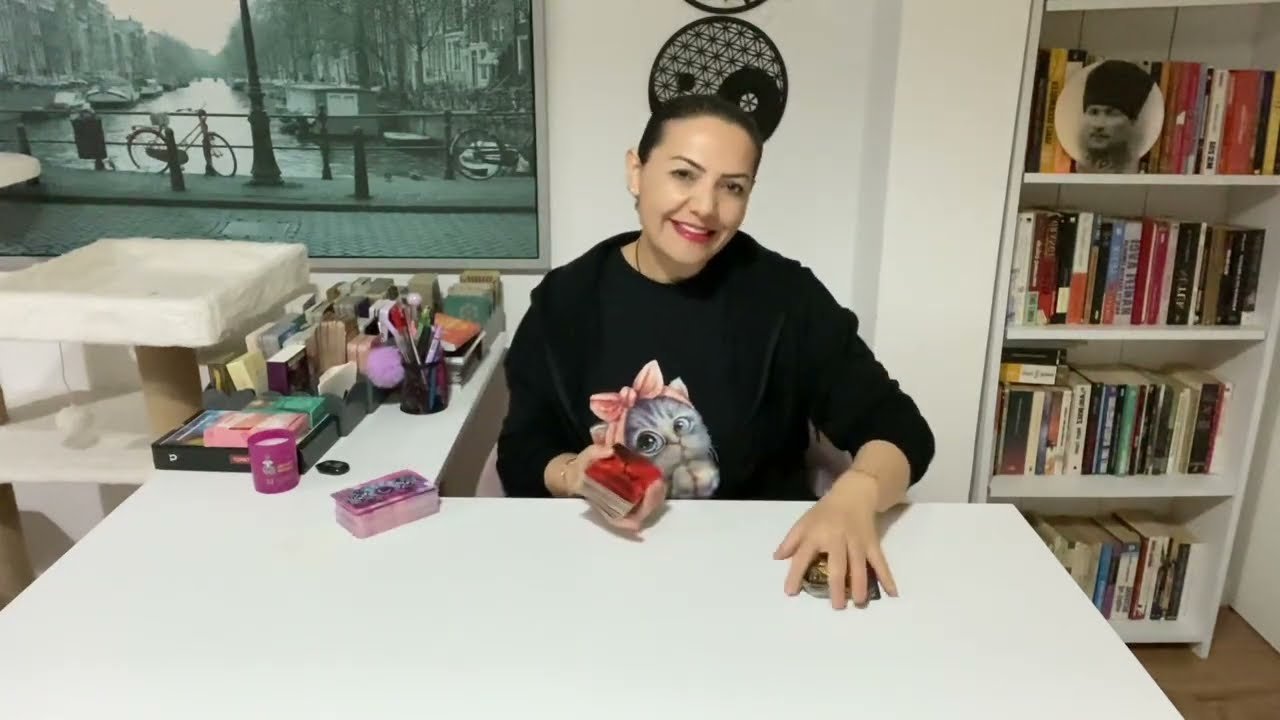 No momento, você está visualizando 🫣AKLINDAKİ KİŞİ SENDEN NE GİZLİYOR ? 👀#tarot #aklımdakikişitarot #tarotacilimi #astroloji #tarotfali
