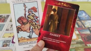 Leia mais sobre o artigo AKLINDAKİ KİŞİ❤ 💌SENİN İLE İLGİLİ HANGİ KARARI ALDI❤ 🧿💯#tarotfalı #aklımdakikişihakkımdanedüşünüyor
