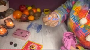 Leia mais sobre o artigo Aklındaki kişiye seni sordum? Onun gözünden sen? #tarot ​⁠​⁠@aysegulerginkids