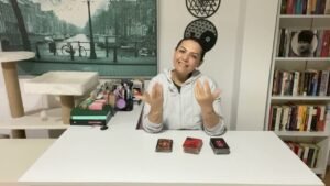 Leia mais sobre o artigo 💯AKLINDAKİ KİŞİYE SENİNLE İLGİLİ SORULAR SORDUM ?#tarot #tarotfali #aklımdakikişitarot #tarotacilimi