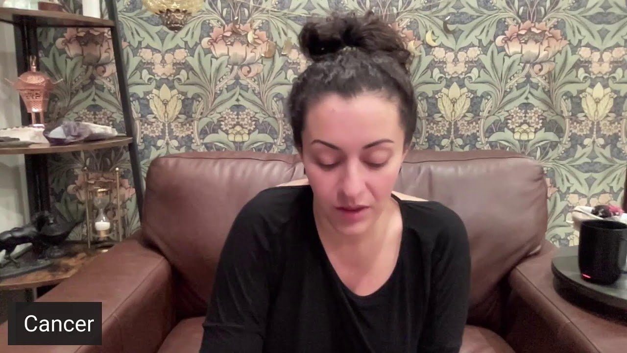 No momento, você está visualizando ALL SIGNS TAROT What to Expect for the Weekend 17Jan25