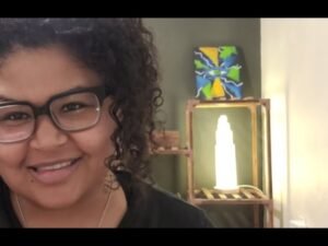 Leia mais sobre o artigo Aloha Friday 🤙🌺: TIMESTAMPED Feeding The Wolf of Love #tarot #astrology #alohafriday #impressnails