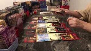 Leia mais sobre o artigo 🔮✨🎉AKLIMDAKİ KİŞİ🔮SANA NE SÖYLEMEK İSTİYOR#tarot