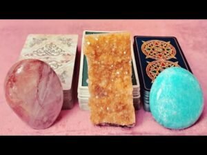 Leia mais sobre o artigo 🟠 TAROT INTERACTIVO HOY ❤️ QUÉ PIENSA / QUÉ SIENTE / QUÉ HARA 💌🔮✨