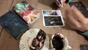 Leia mais sobre o artigo İKİ MURADIN İKİ DİLEĞİN AYNI ANDA OLACAK / GENEL KAHVE TAROT FALI #tarot #kahvefalı #sufalı