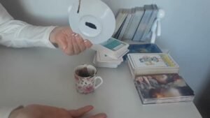 Leia mais sobre o artigo koç burcu 3-9 Şubat kahve ve tarot açılımı 2025🧚🏼‍♀️☕💓