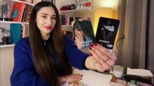 Leia mais sobre o artigo NEDEN ADIM ATMIYORSUN? | SENİN İÇİN ENGEL OLAN NEDİR? #tarot #aklımdakikişitarot