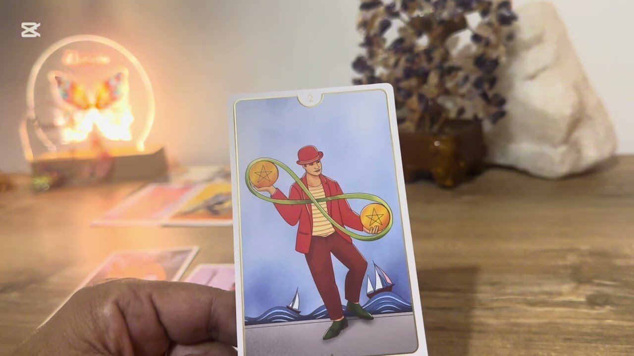 No momento, você está visualizando NO QUIERE QUE VEAS ESTO POR ESO TE PICAN LOS 👀#tarot #tarotgratis #parati #fpy