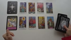 Leia mais sobre o artigo Yakın Gelecekte SENİ Neler Bekliyor? Tarot