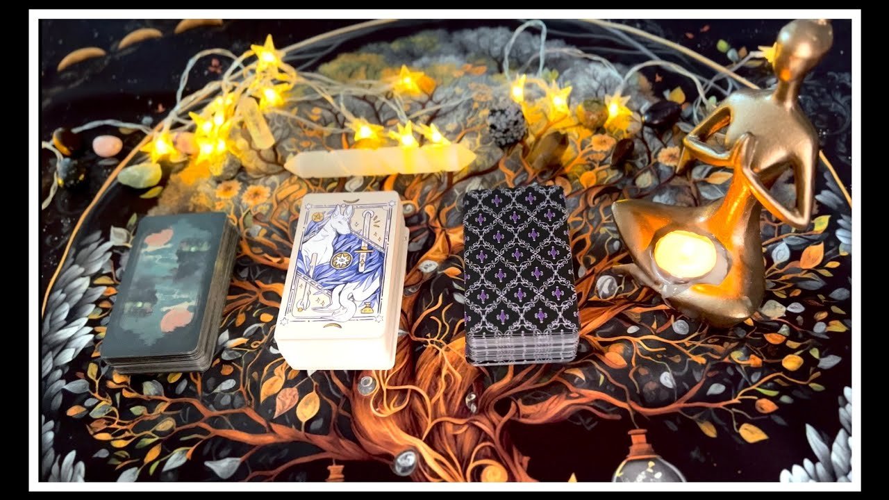No momento, você está visualizando Aklındaki Kişi Ne Hayal Ediyor Geleceğinizde Ne Var Tarot Yorumu🔮