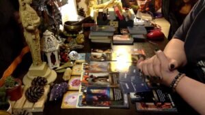 Leia mais sobre o artigo AKLINDAKİ YİNE DÜRTTÜ!!! BAKALIM SANA NELER SÖYLEYECEK…