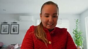 Leia mais sobre o artigo CE FACE? CE SIMTE? CE GANDESTE PERSOANA DIN MINTEA TA ACUM???