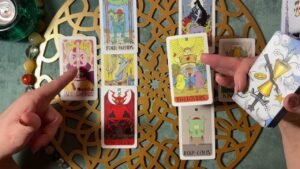 Leia mais sobre o artigo CO JEST MIĘDZY WAMI 😍 #tarot #tarotreading #tarotcards #tarotreader #tarotinteractivo #wróżba