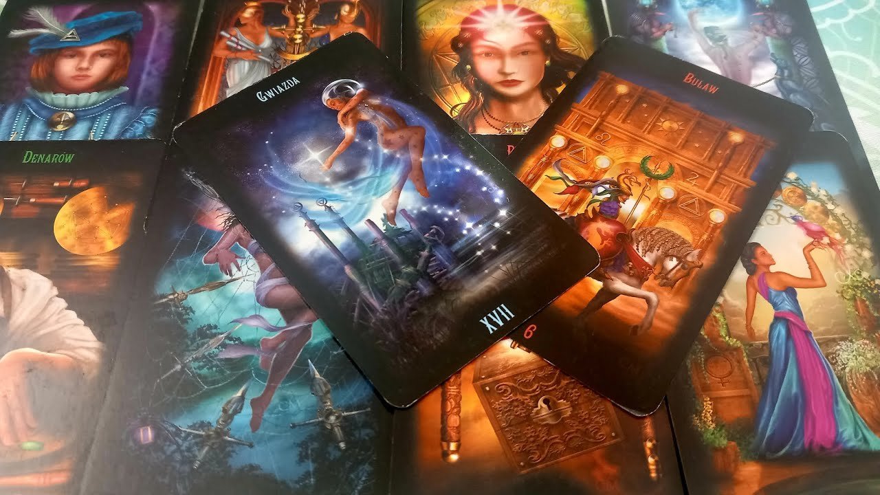 No momento, você está visualizando CO ON / Ona MYŚLI O TOBIE I O WASZEJ ZNAJOMOŚCI / RELACJI TAROT WRÓŻBA