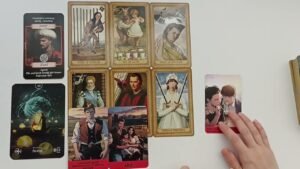 Leia mais sobre o artigo Seninle İlgili Akıldan Yürekten Geçenleri Tarot