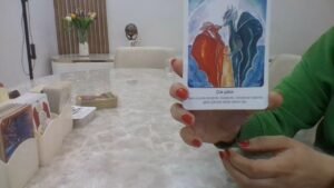 Leia mais sobre o artigo AKLINIZDAKİ KİŞİLER NASILLAR HAYDİ BİR BAKALIM #keşfet #astrology #tarot @kalbininsesitarot