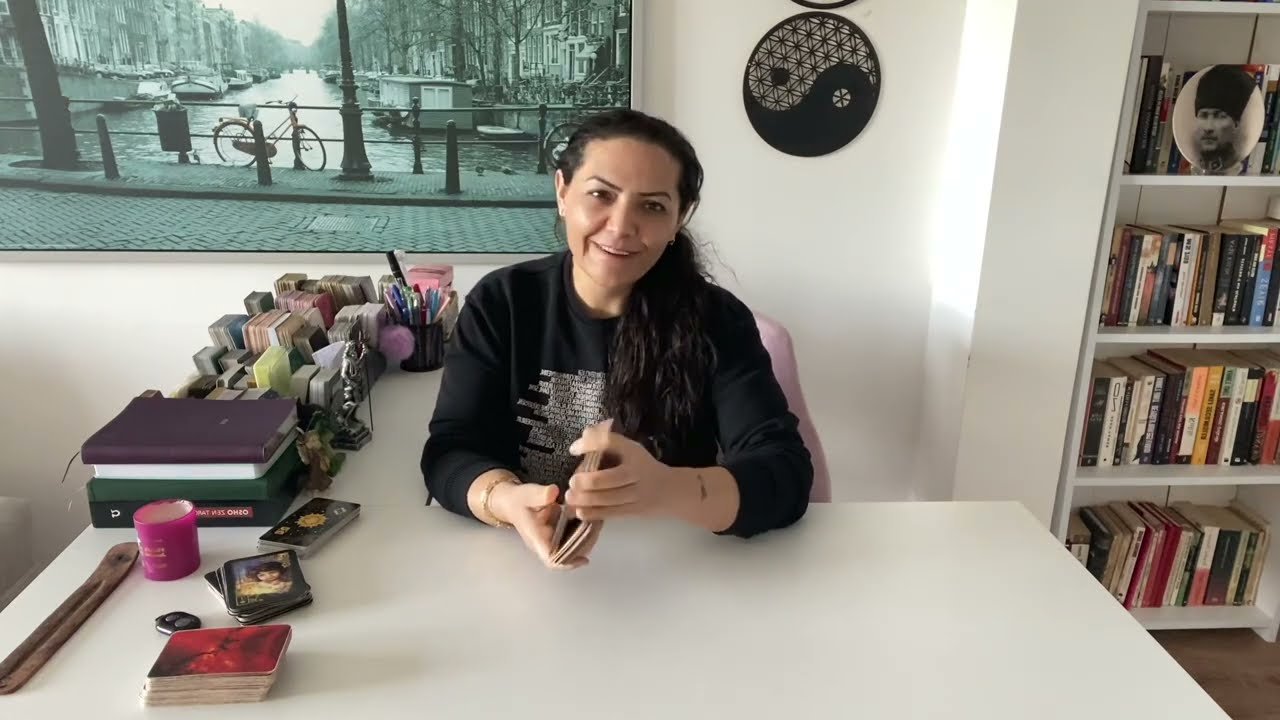 No momento, você está visualizando 💯SENİNE İLGİLİ GERÇEK NİYETİ NE? #tarot #astrolojiyorumu #tarotfali #astrolojiyolculugu #aklımdaki