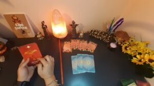 Leia mais sobre o artigo 🤔Özlemlerimi Bana Verebilir misin?🤔 Eril Dişil İlişki Açılımı.🔮 Tarot Okuması🔮