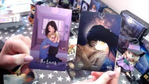 Leia mais sobre o artigo 🔮✨¿QUÉ SIENTE CUANDO ME VE?. 🔮✨TAROT INTERACTIVO.