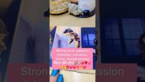 Leia mais sobre o artigo Union￼ हो￼के रहेगा￼￼ strong love💯❤️💍#tarot #hinditarot #shortsviral #twinflame 🌈🩷🌹💕🎁❣️💍🌙🔥
