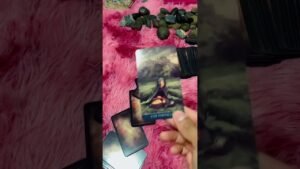 Leia mais sobre o artigo สิ่งศักดิ์สิทธิ์อยากบอก สิ่งใด กับคุณ #ดวง #tarot #pickacard #colonelkkjϟ #astrology