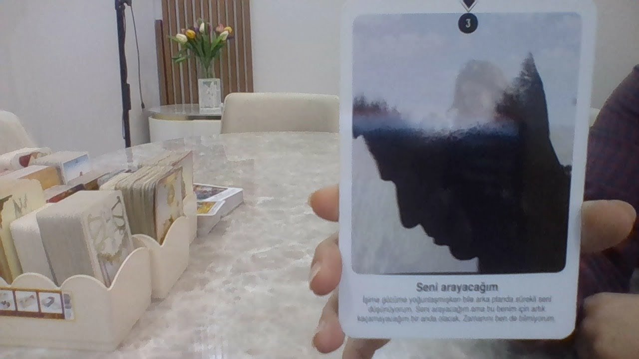 No momento, você está visualizando AKLINIZDAKİ KİŞİ… NE ALEMDE HADİ KOŞUN BAKALIM BAKALIM.. #tarot #keşfet #astrology #keşfetteyiz