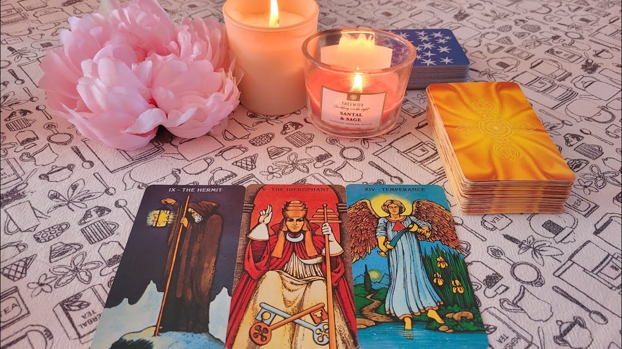 No momento, você está visualizando 🤫Co o Tobie mówią za Twoimi plecami?😲 #tarot #wybierzkartę #czytaniebezterminowe #karty #wróżba