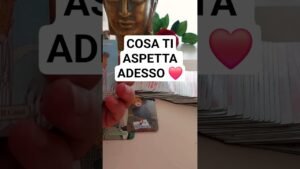 Leia mais sobre o artigo COSA TI ASPETTA ADESSO ❤️#shorts #tarocchi #tarot #GoldUnicornART