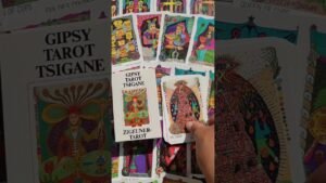Leia mais sobre o artigo Le Tarot Gipsy Tzigane 1982