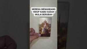 Leia mais sobre o artigo MEREKA MEMANDANG KAMU MULAI BERUBAH #tarot
