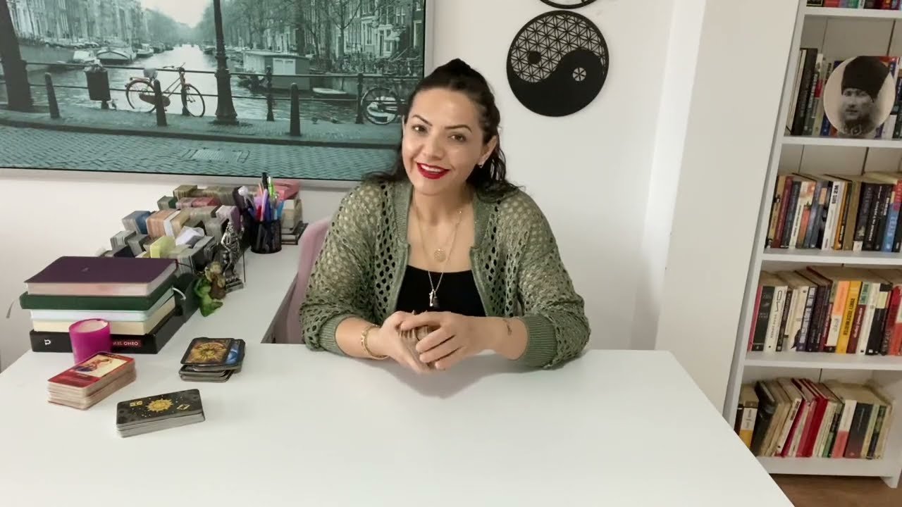 No momento, você está visualizando 💯SENİNLE İLGİLİ NE KARAR ALDI? #tarot #astrolojiyorumu #tarotfali #aklımdakikişitarot #astroloji