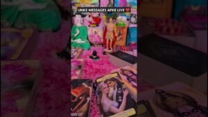 Leia mais sobre o artigo UNKE MESSAGES APKE LIYE ❤️#lovemessages#tarot#likesharesubscribe#viralshort