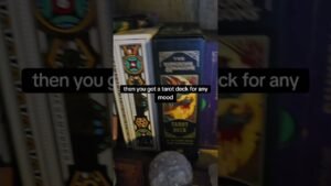 Leia mais sobre o artigo what tarot decks do you use? #tarot #divination #witch #witchcraft