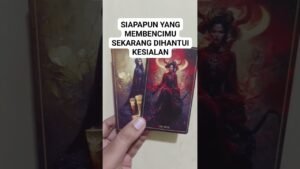 Leia mais sobre o artigo YANG MEMBENCI KAMU MERASAKAN KESIALAN #tarot #tarotreading