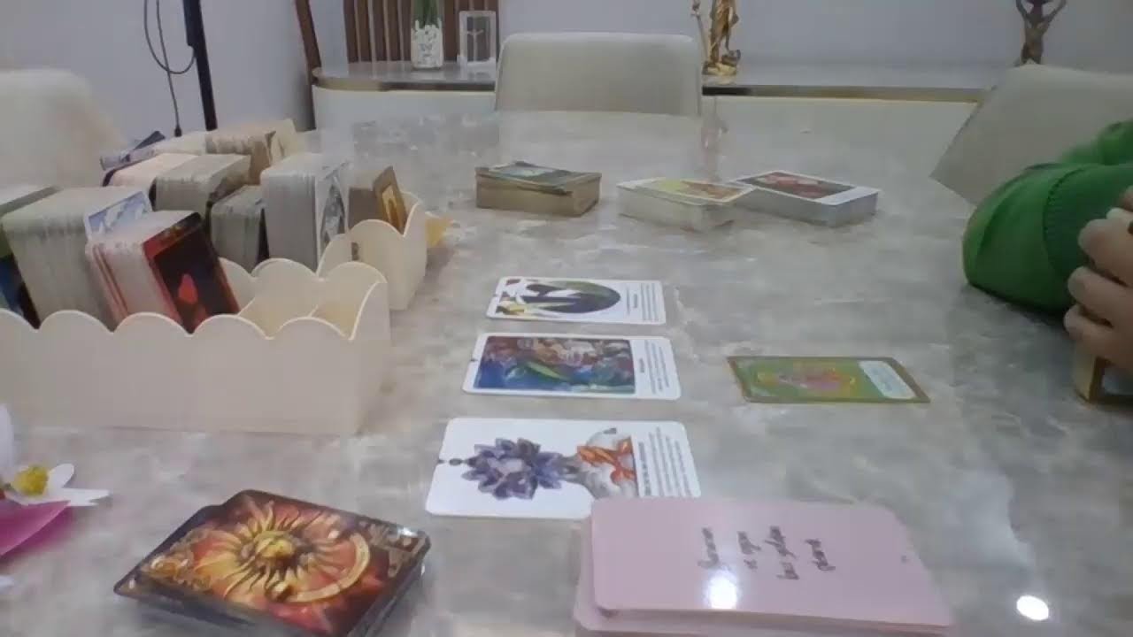 No momento, você está visualizando AKLINIZDAKİ KİŞİLER NASILLAR GELİN BAKALIM #keşfet #tarot #keşfetteyiz #astrology #tarotreading